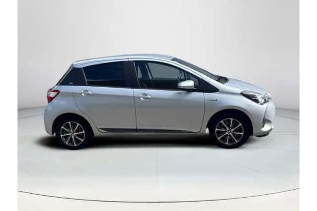 Toyota Yaris (2020) thumbnail 6