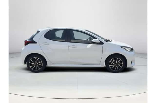 Toyota Yaris (2024) thumbnail 6