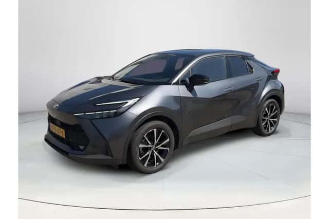 Toyota C-HR (2025) thumbnail 1