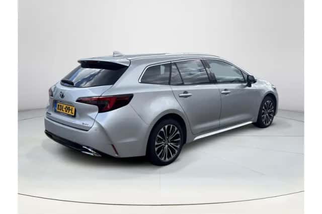 Toyota Corolla (2025) thumbnail 5