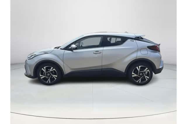 Toyota C-HR (2024) thumbnail 2