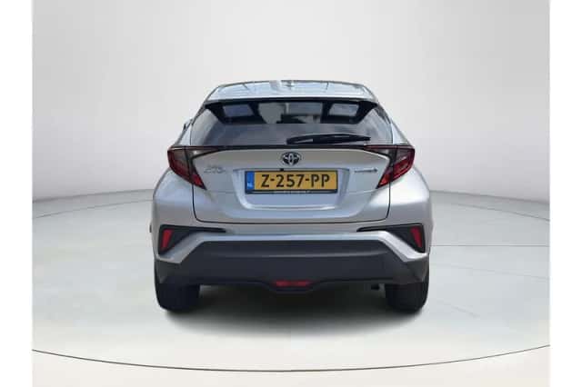 Toyota C-HR (2024) thumbnail 4