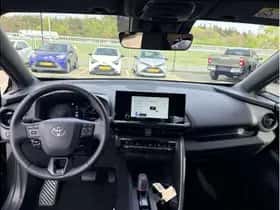 Toyota C-HR (2025) thumbnail 11