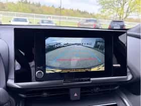 Toyota C-HR (2025) thumbnail 24
