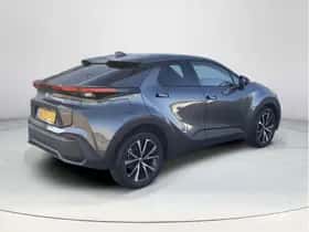 Toyota C-HR (2025) thumbnail 5