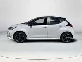 Toyota Yaris (2024) thumbnail 3