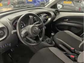 Toyota Aygo X (2024) thumbnail 9