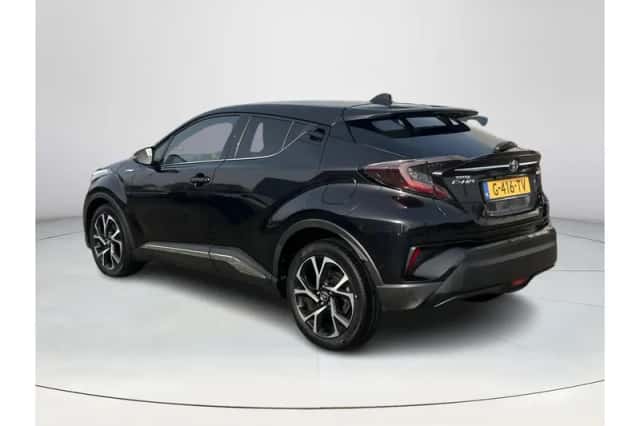 Toyota C-HR (2019) thumbnail 3
