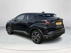 Toyota C-HR (2019) thumbnail 3