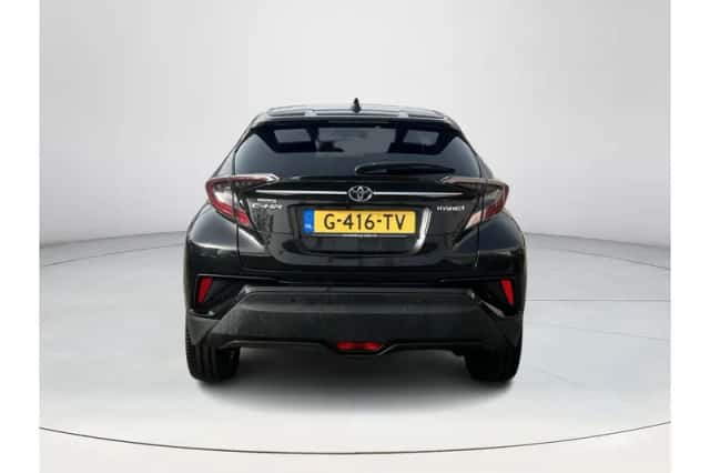 Toyota C-HR (2019) thumbnail 4