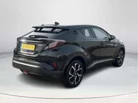 Toyota C-HR (2019) thumbnail 5