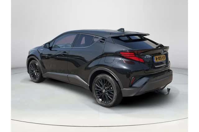 Toyota C-HR (2021) thumbnail 3