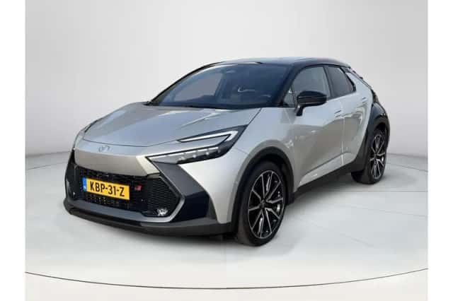 Toyota C-HR (2024) thumbnail 1