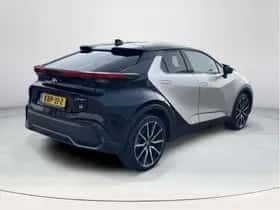 Toyota C-HR (2024) thumbnail 6