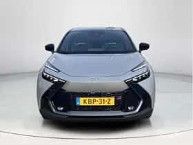Toyota C-HR (2024) thumbnail 9