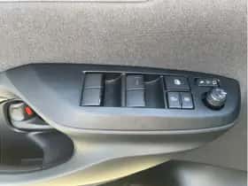 Toyota Yaris Cross (2025) thumbnail 10