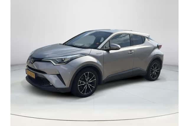 Toyota C-HR (2017) thumbnail 1