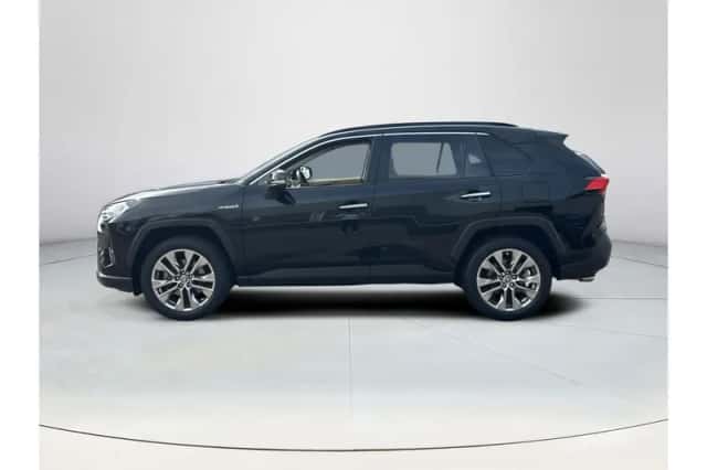 Toyota RAV4 (2021) thumbnail 2