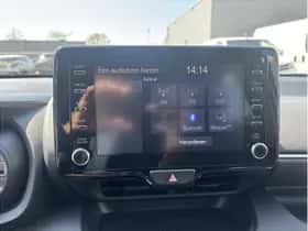 Toyota Yaris (2022) thumbnail 12