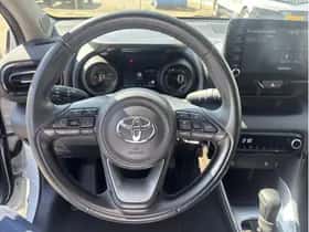 Toyota Yaris (2022) thumbnail 16