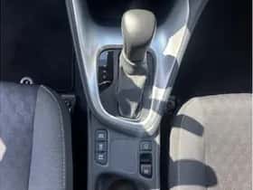 Toyota Yaris (2022) thumbnail 18