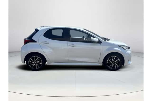 Toyota Yaris (2022) thumbnail 6