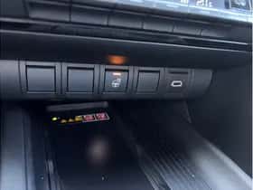 Toyota C-HR (2025) thumbnail 21