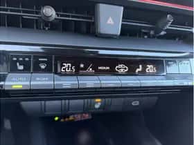 Toyota C-HR (2025) thumbnail 22