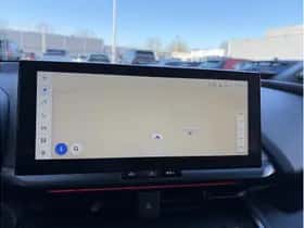 Toyota C-HR (2025) thumbnail 23