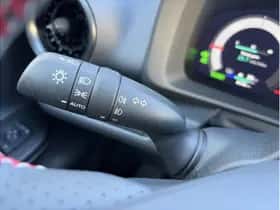 Toyota C-HR (2025) thumbnail 30