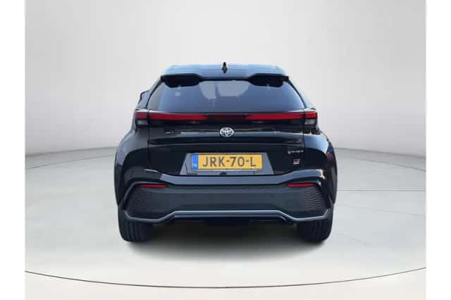 Toyota C-HR (2025) thumbnail 4