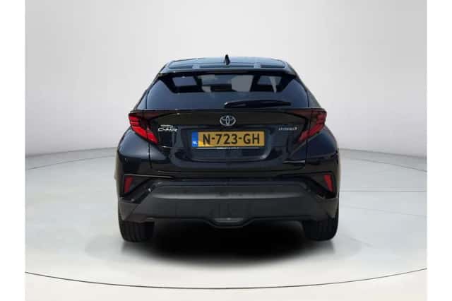 Toyota C-HR (2021) thumbnail 4