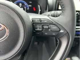 Toyota Yaris Cross (2026) thumbnail 24