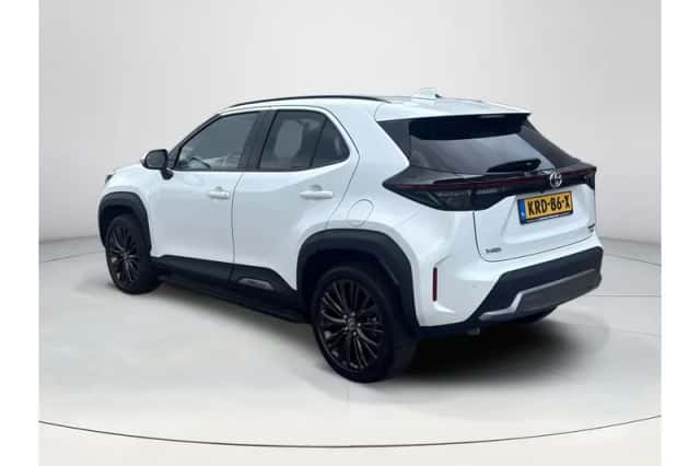Toyota Yaris Cross (2024) thumbnail 3