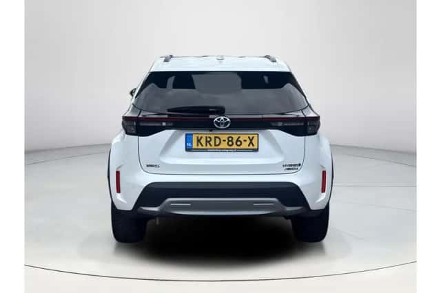 Toyota Yaris Cross (2024) thumbnail 4