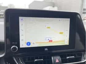 Toyota C-HR (2022) thumbnail 19