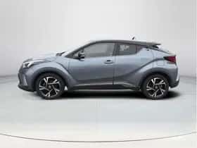 Toyota C-HR (2022) thumbnail 3