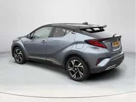 Toyota C-HR (2022) thumbnail 4