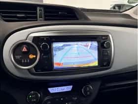 Toyota Yaris (2012) thumbnail 11