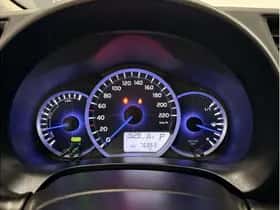 Toyota Yaris (2012) thumbnail 17