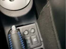 Toyota Yaris (2012) thumbnail 19