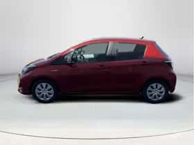 Toyota Yaris (2012) thumbnail 3