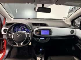 Toyota Yaris (2012) thumbnail 22