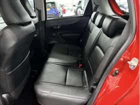 Toyota Yaris (2012) thumbnail 25