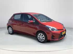 Toyota Yaris (2012) thumbnail 8
