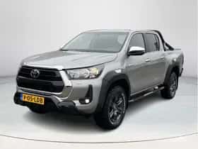 Toyota Hilux (2024)