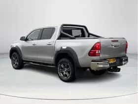 Toyota Hilux (2024) thumbnail 3