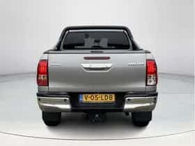 Toyota Hilux (2024) thumbnail 4