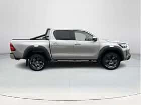 Toyota Hilux (2024) thumbnail 6