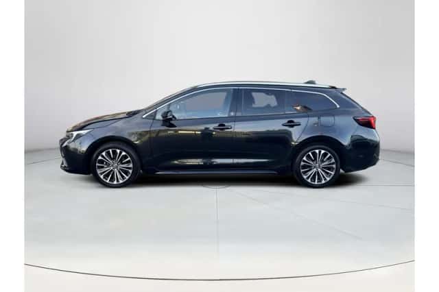 Toyota Corolla (2024) thumbnail 2